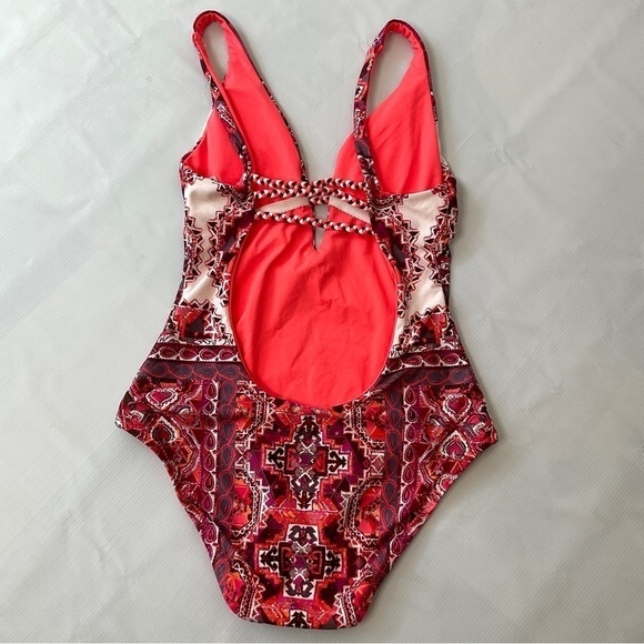 Becca Braided One Piece Swimsuit Exposed Back Multi Print Size S/P - Picture 7 of 13